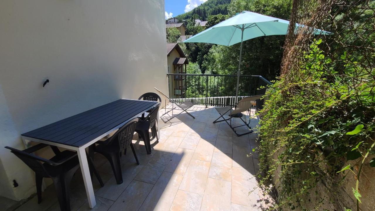 Joli Appartement Renove Avec Terrasse Brides-les-Bains Eksteriør bilde